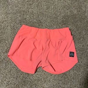 Oiselle Roga Shorts 4in Inseam - size 6